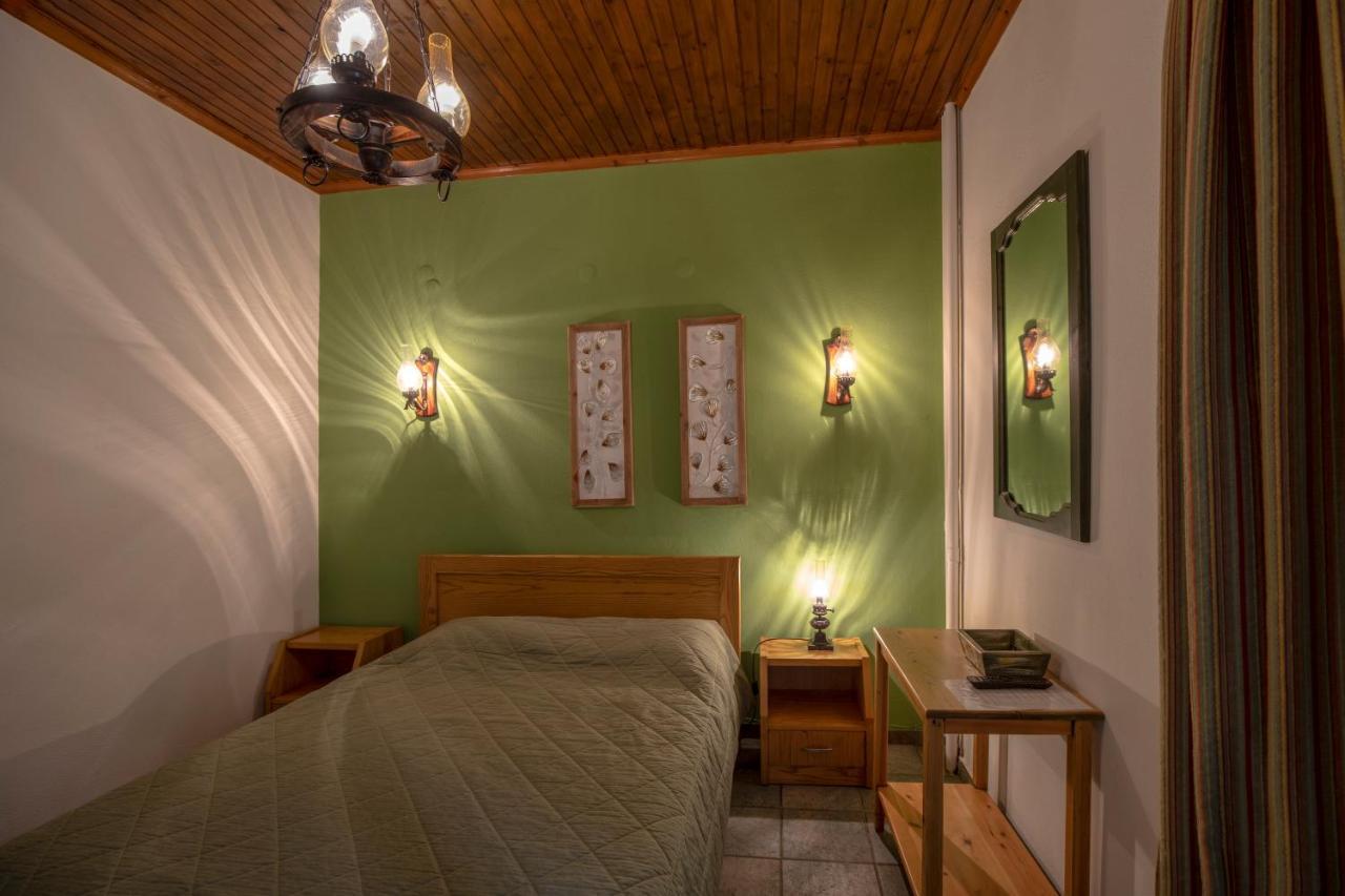 Guesthouse Alexandra Eptálofos Extérieur photo