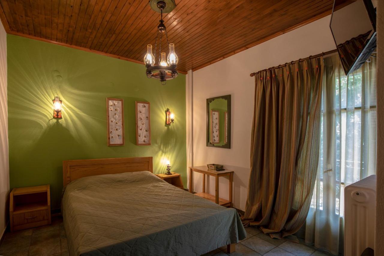 Guesthouse Alexandra Eptálofos Extérieur photo