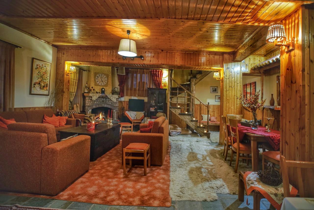 Guesthouse Alexandra Eptálofos Extérieur photo
